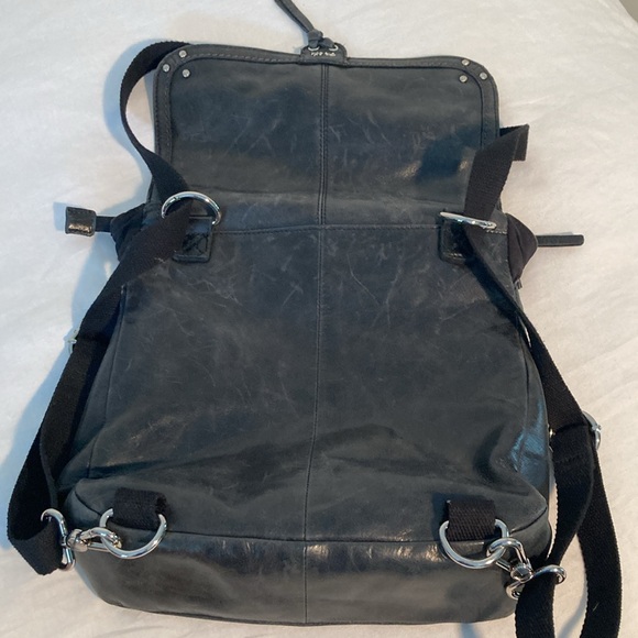 The sak leather Ventura convertible crossbody backpack charcoal smooth cowhide - Picture 16 of 17